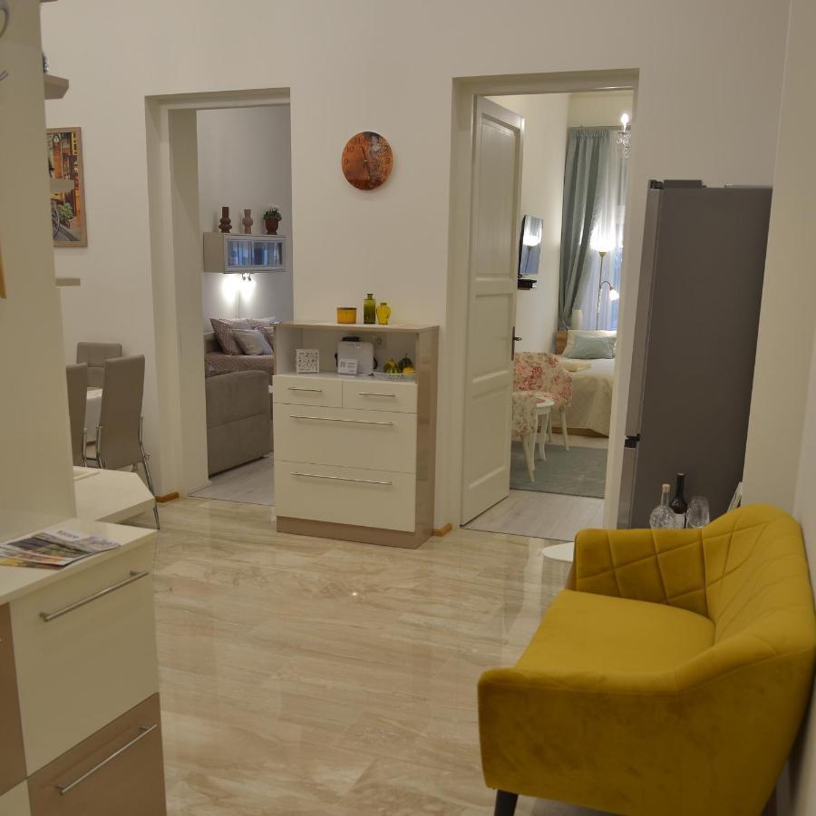 Elegant Apartman Eğri Dış mekan fotoğraf
